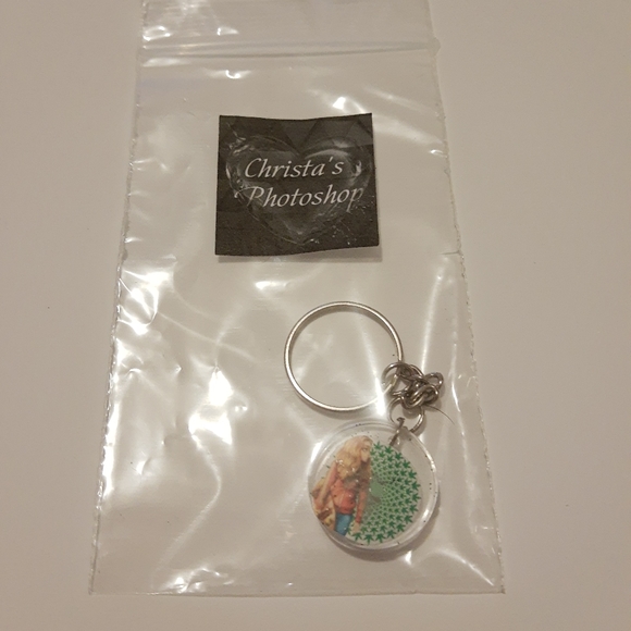 Keychain - Picture 7 of 11